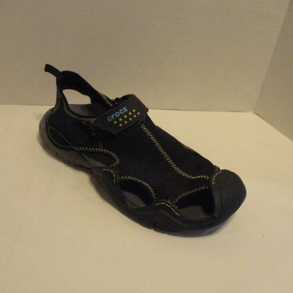 CROCS Men Size 12 Black Gray Outdoors Pool Beach Closed Toe Sandals main image 13